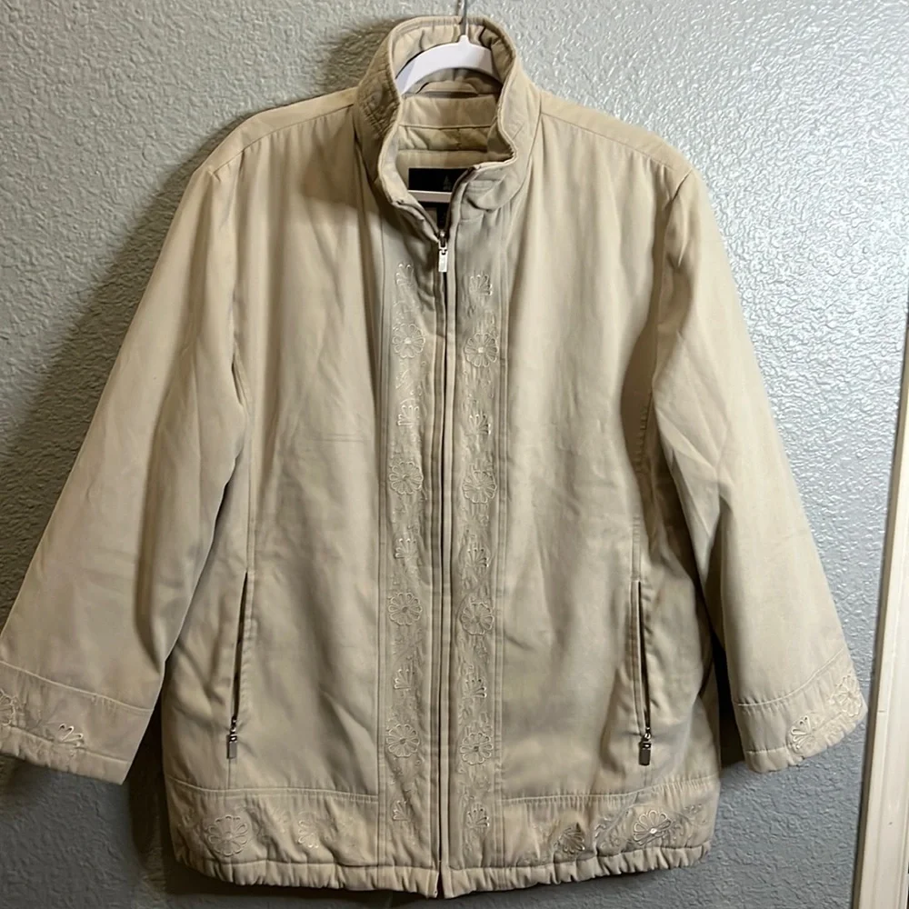 London Fog Cream coat size Large - Picture 1 of 6